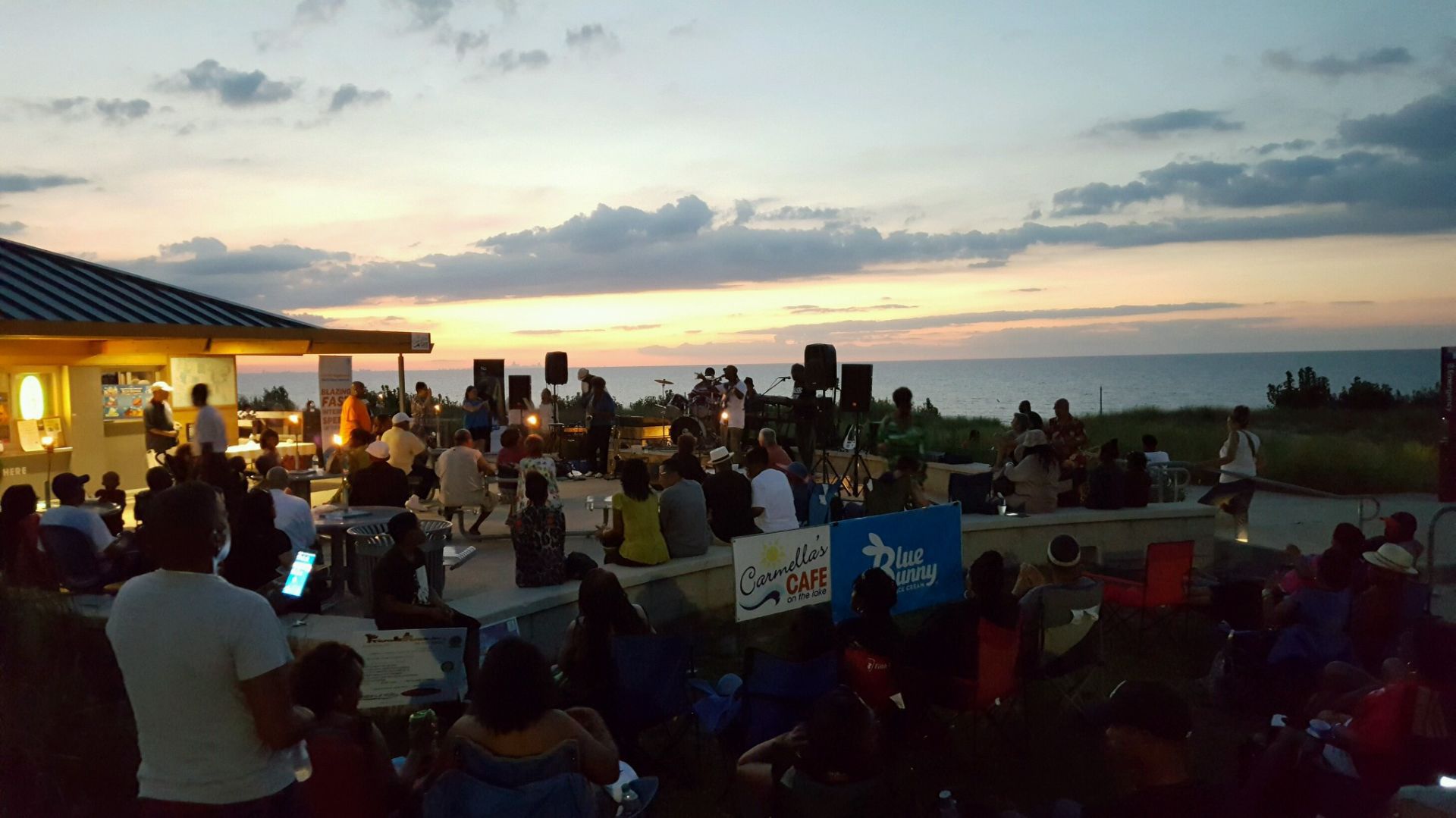 Lakefront dining spreading across South Shore